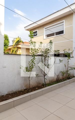 Casa à venda com 109m², 2 quartos e 2 vagasQuintal