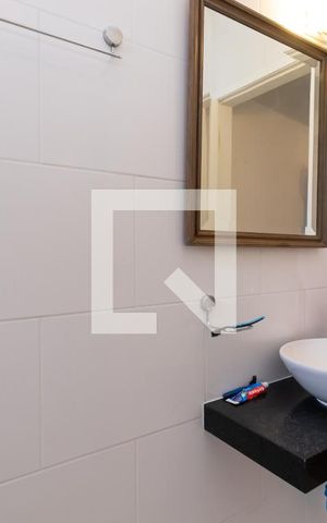 Casa à venda com 109m², 2 quartos e 2 vagasBanheiro