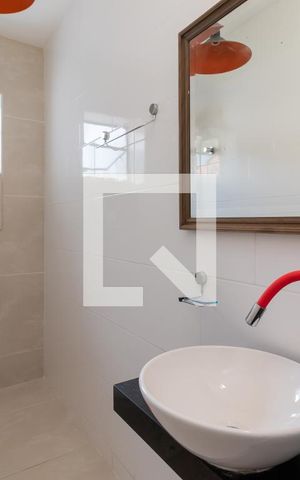 Casa à venda com 109m², 2 quartos e 2 vagasBanheiro