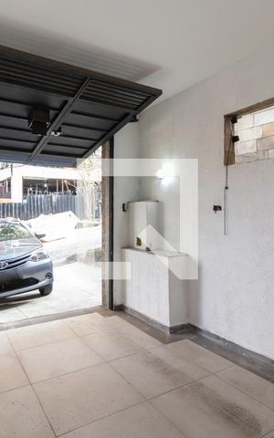 Casa à venda com 109m², 2 quartos e 2 vagasGaragem