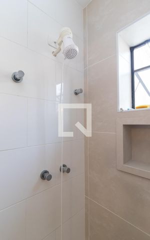Casa à venda com 109m², 2 quartos e 2 vagasBanheiro