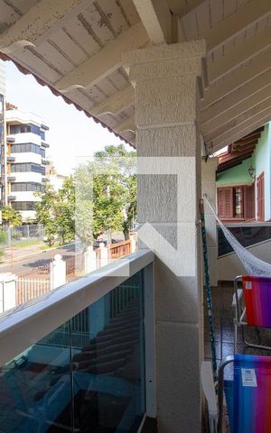 Casa à venda com 311m², 4 quartos e 4 vagas Casa à venda com 311m², 4 quartos e 4 vagasQuarto 2