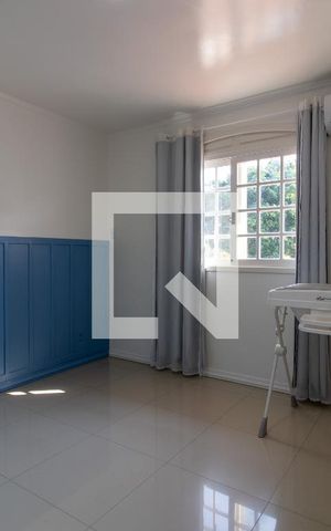 Casa à venda com 311m², 4 quartos e 4 vagas Casa à venda com 311m², 4 quartos e 4 vagasQuarto 4