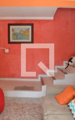 Casa à venda com 374m², 4 quartos e 10 vagasSala