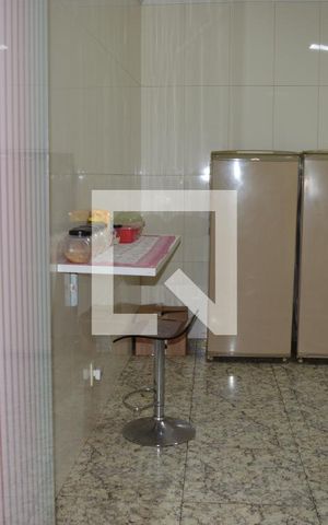 Casa à venda com 374m², 4 quartos e 10 vagasCozinha