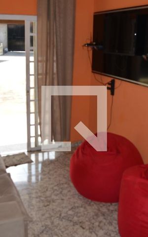 Casa à venda com 374m², 4 quartos e 10 vagasSala