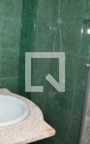 Casa à venda com 374m², 4 quartos e 10 vagasBanheiro da Suite 2