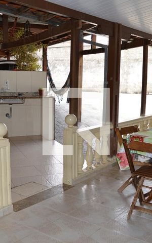 Casa à venda com 374m², 4 quartos e 10 vagasVaranda
