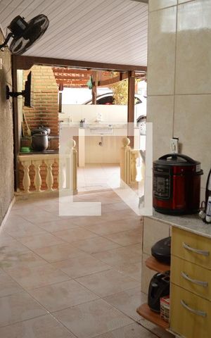 Casa à venda com 374m², 4 quartos e 10 vagasÁrea de Serviço