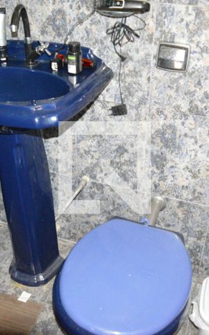 Casa à venda com 374m², 4 quartos e 10 vagasBanheiro da Suite 1