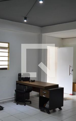 Casa à venda com 374m², 4 quartos e 10 vagasEscritório