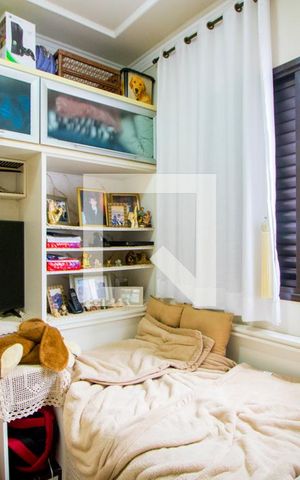 Apartamento à venda com 100m², 3 quartos e 2 vagas Apartamento à venda com 100m², 3 quartos e 2 vagasQuarto