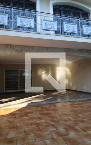 Casa à venda com 545m², 5 quartos e 4 vagasGaragem
