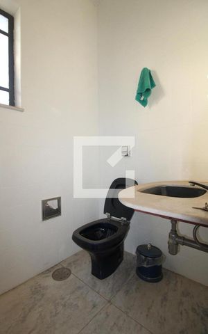 Casa à venda com 545m², 5 quartos e 4 vagasLavabo