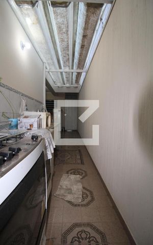 Casa à venda com 545m², 5 quartos e 4 vagasCozinha (inferior)