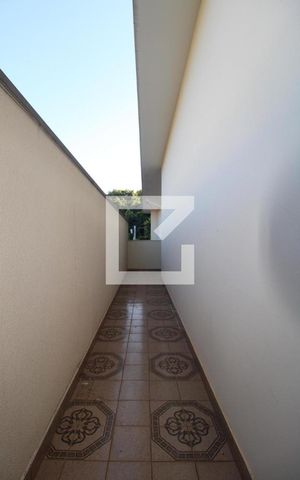 Casa à venda com 545m², 5 quartos e 4 vagasCorredor externo 2