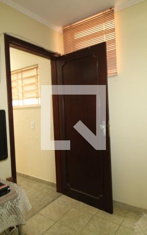 Casa à venda com 545m², 5 quartos e 4 vagasQuarto 1 (inferior)