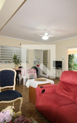 Casa à venda com 545m², 5 quartos e 4 vagasSala de estar (inferior)