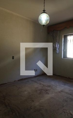 Casa à venda com 545m², 5 quartos e 4 vagasQuarto 4 (suíte)