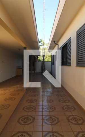 Casa à venda com 545m², 5 quartos e 4 vagasQuintal