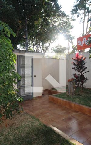 Casa à venda com 545m², 5 quartos e 4 vagasGaragem