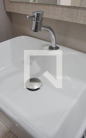 Casa à venda com 72m², 2 quartos e 1 vagaBanheiro Corredor