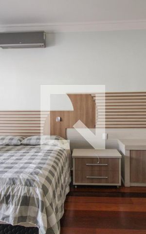 Casa de condomínio à venda com 900m², 5 quartos e 6 vagas Casa de condomínio à venda com 900m², 5 quartos e 6 vagasSuíte 2