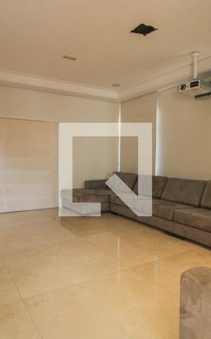 Casa de condomínio à venda com 900m², 5 quartos e 6 vagas Casa de condomínio à venda com 900m², 5 quartos e 6 vagasSala 2