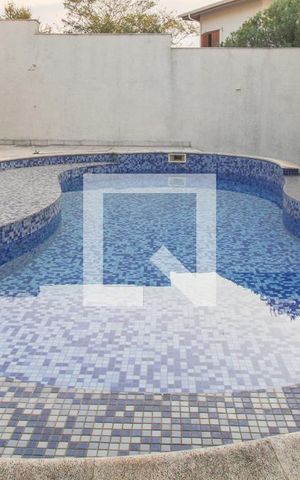 Casa de condomínio à venda com 900m², 5 quartos e 6 vagas Casa de condomínio à venda com 900m², 5 quartos e 6 vagasÁrea comum - Piscina