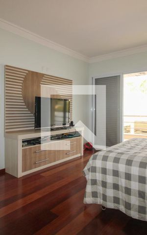 Casa de condomínio à venda com 900m², 5 quartos e 6 vagas Casa de condomínio à venda com 900m², 5 quartos e 6 vagasSuíte 2