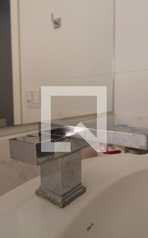 Casa de condomínio à venda com 900m², 5 quartos e 6 vagas Casa de condomínio à venda com 900m², 5 quartos e 6 vagasBanheiro/Suíte 1