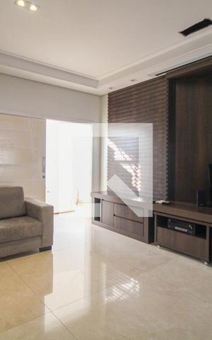 Casa de condomínio à venda com 900m², 5 quartos e 6 vagas Casa de condomínio à venda com 900m², 5 quartos e 6 vagasSala 2
