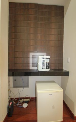 Casa de condomínio à venda com 900m², 5 quartos e 6 vagas Casa de condomínio à venda com 900m², 5 quartos e 6 vagasCorredor