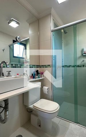 Apartamento à venda com 58m², 2 quartos e 1 vagaBanheiro da Suíte