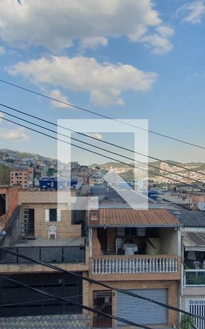 Casa à venda com 171m², 2 quartos e 2 vagas Casa à venda com 171m², 2 quartos e 2 vagasvaranda da suíte - vista
