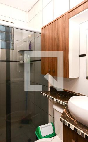 Casa à venda com 171m², 2 quartos e 2 vagas Casa à venda com 171m², 2 quartos e 2 vagasBanheiro Social