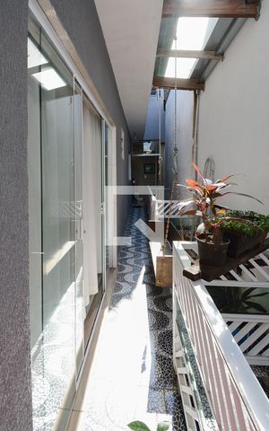 Casa à venda com 171m², 2 quartos e 2 vagas Casa à venda com 171m², 2 quartos e 2 vagasvaranda da sala - casa 1