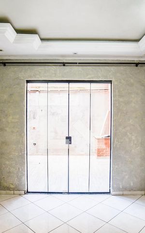 Casa à venda com 250m², 2 quartos e 3 vagasSala
