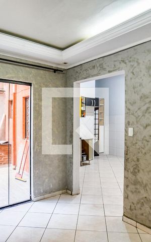 Casa à venda com 250m², 2 quartos e 3 vagasSala