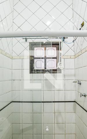 Casa à venda com 250m², 2 quartos e 3 vagasBanheiro Social