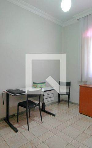 Casa à venda com 244m², 3 quartos e 3 vagasQuarto 3