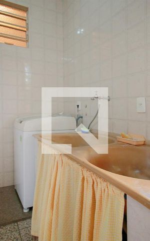 Casa à venda com 244m², 3 quartos e 3 vagasÁrea de Serviço