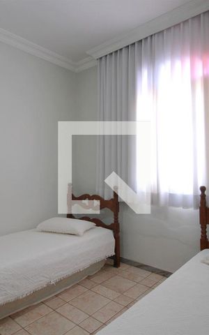 Casa à venda com 244m², 3 quartos e 3 vagasQuarto 2