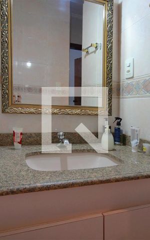 Casa à venda com 244m², 3 quartos e 3 vagasBanheiro