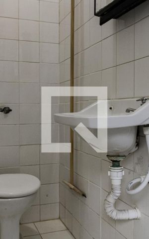 Apartamento para alugar com 310m², 4 quartos e 2 vagas Apartamento para alugar com 310m², 4 quartos e 2 vagasBanheiro de serviço