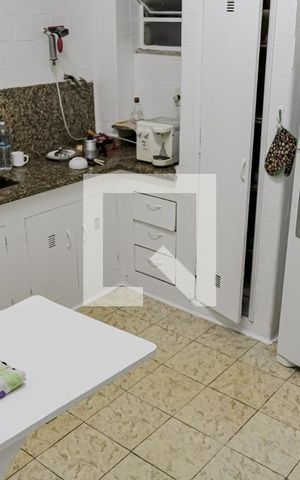 Apartamento para alugar com 310m², 4 quartos e 2 vagas Apartamento para alugar com 310m², 4 quartos e 2 vagasCozinha