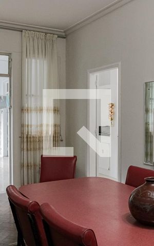 Apartamento para alugar com 310m², 4 quartos e 2 vagas Apartamento para alugar com 310m², 4 quartos e 2 vagasCopa