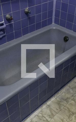 Apartamento para alugar com 310m², 4 quartos e 2 vagas Apartamento para alugar com 310m², 4 quartos e 2 vagasBanheiro 2