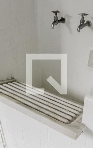 Apartamento para alugar com 310m², 4 quartos e 2 vagas Apartamento para alugar com 310m², 4 quartos e 2 vagasÁrea de Serviço