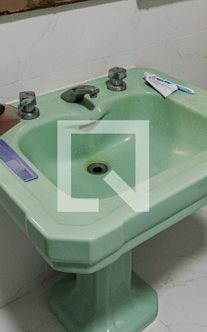 Apartamento para alugar com 310m², 4 quartos e 2 vagas Apartamento para alugar com 310m², 4 quartos e 2 vagasBanheiro 1